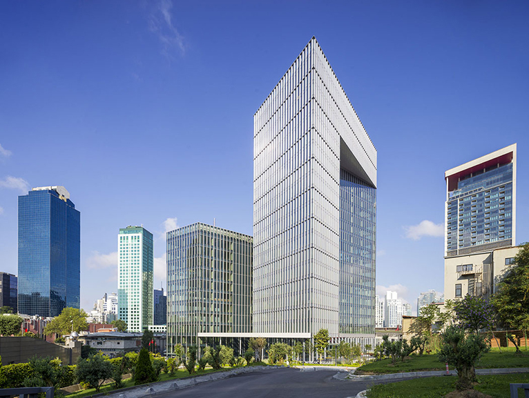 CUSHMAN & WAKEFILD TR INTERNATIONAL, UBER'�N OF�S K�RALAMASINI TAMAMLADI